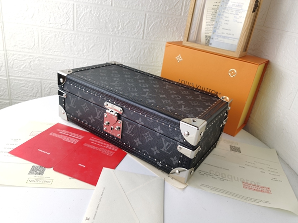 ルイヴィトンバッグ内部構造